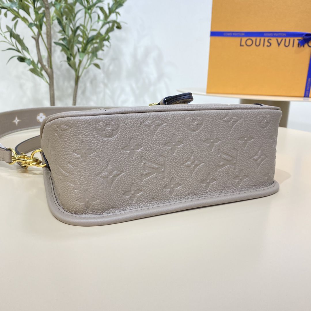 #m46583 l**is V*t*n monogram empreinte diane satchel