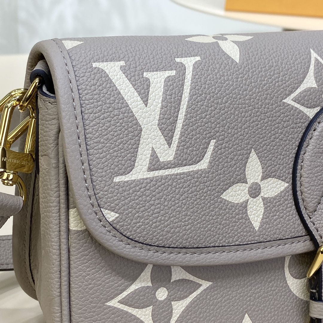 #m46583 l**is V*t*n monogram empreinte diane satchel