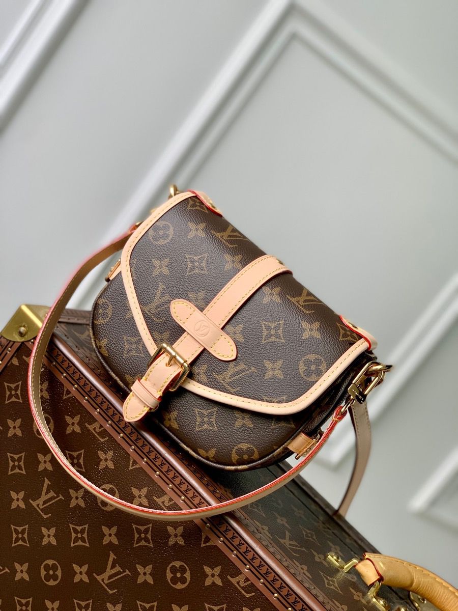 m46740 l**is V*t*n monogram canvas saumur bb handbag