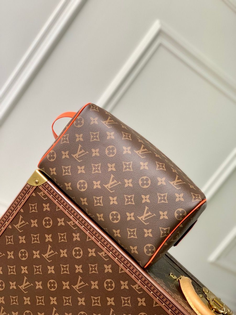 m46765 l**is V*t*n monogram macassar canvas dopp kit toiletry orange