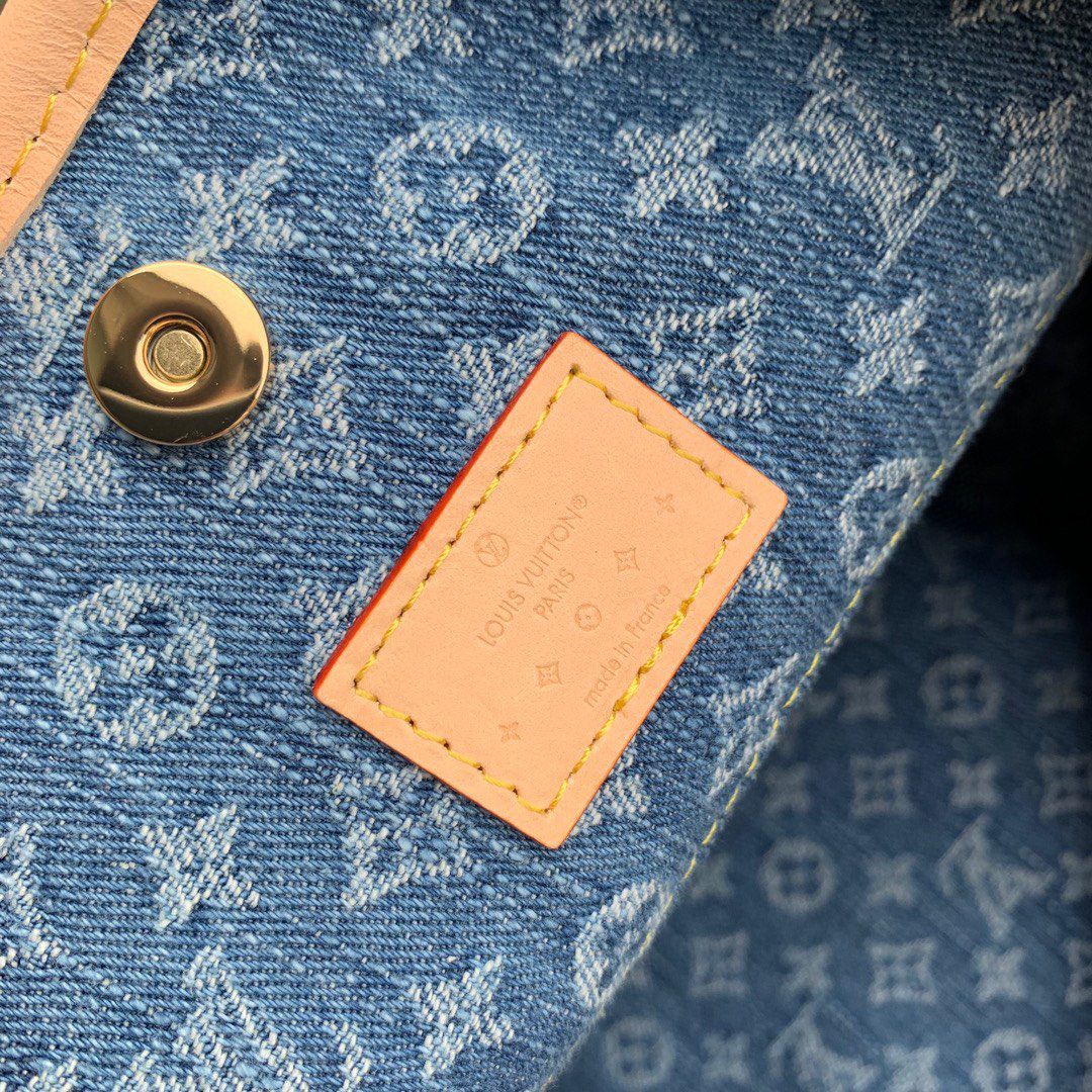 m46855 l**is V*t*n monogram denim carryall mm handbag
