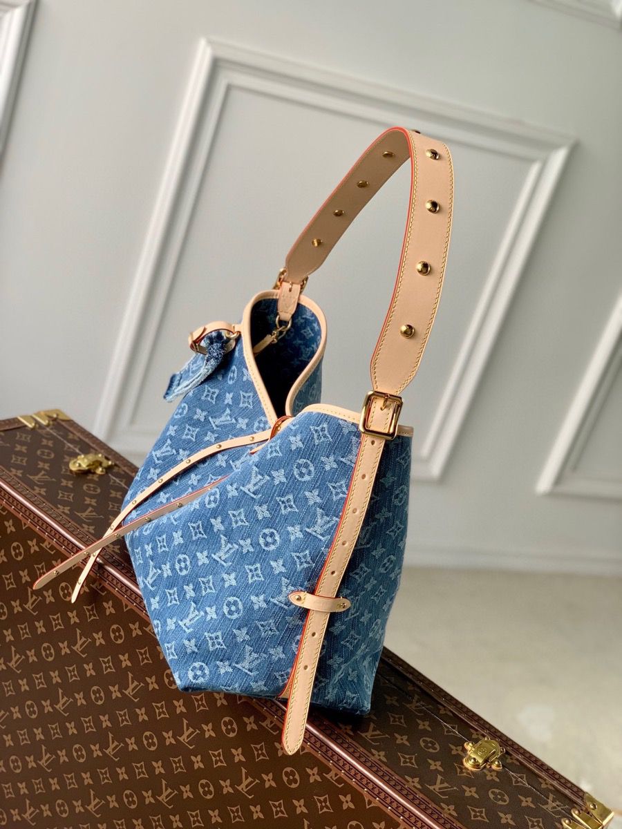 m46855 l**is V*t*n monogram denim carryall mm handbag