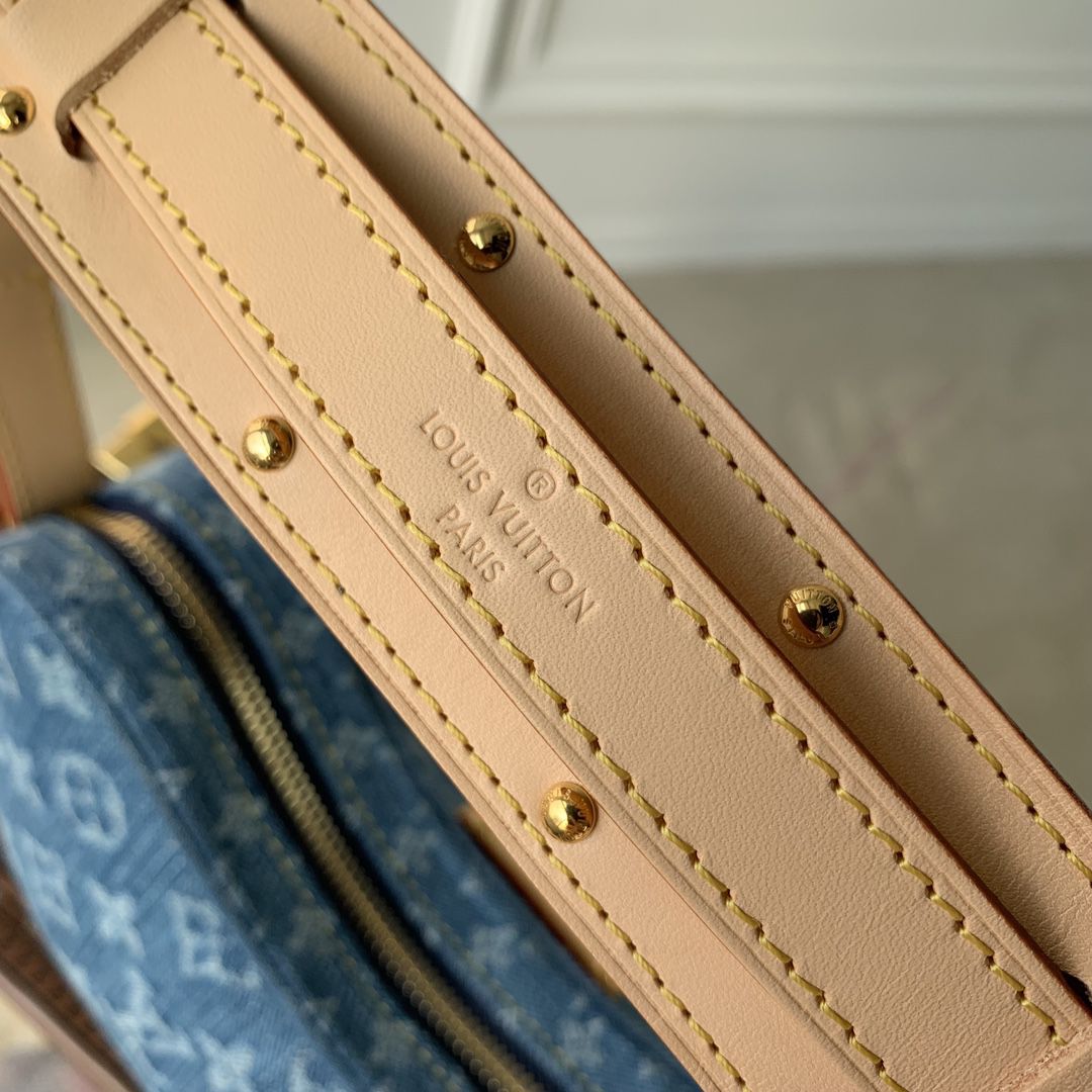 m46856 l**is V*t*n monogram denim croissant mm handbag