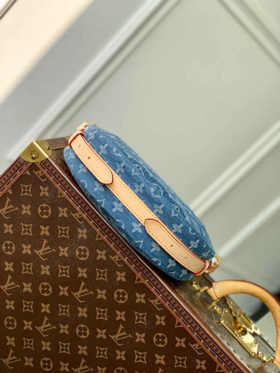 m46856 l**is V*t*n monogram denim croissant mm handbag