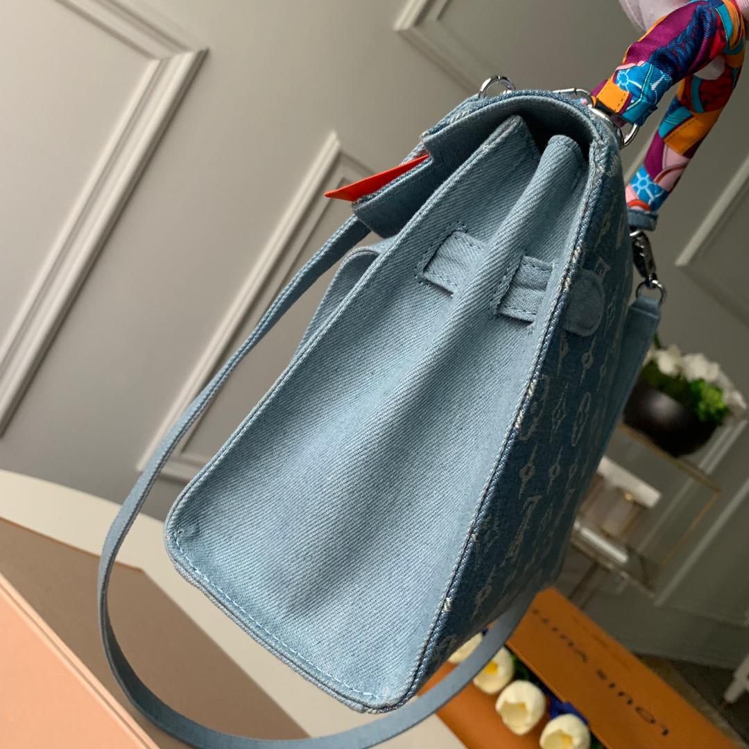 #m49991 l**is v*t*n x S*p*e 2019 humble travel bag kelly