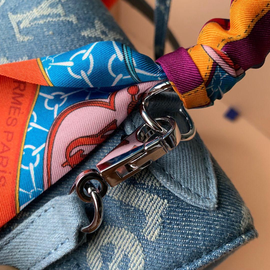 #m49991 l**is v*t*n x S*p*e 2019 humble travel bag kelly