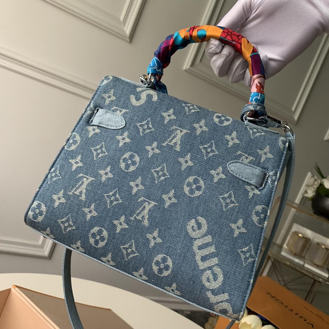 #m49991 l**is v*t*n x S*p*e 2019 humble travel bag kelly