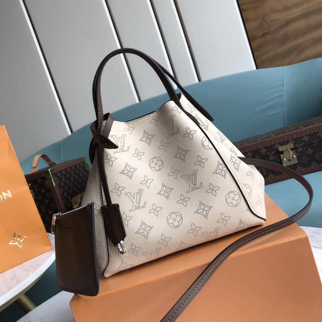 #m51950 l**is V*t*n mahina leather hina pm-crème beige