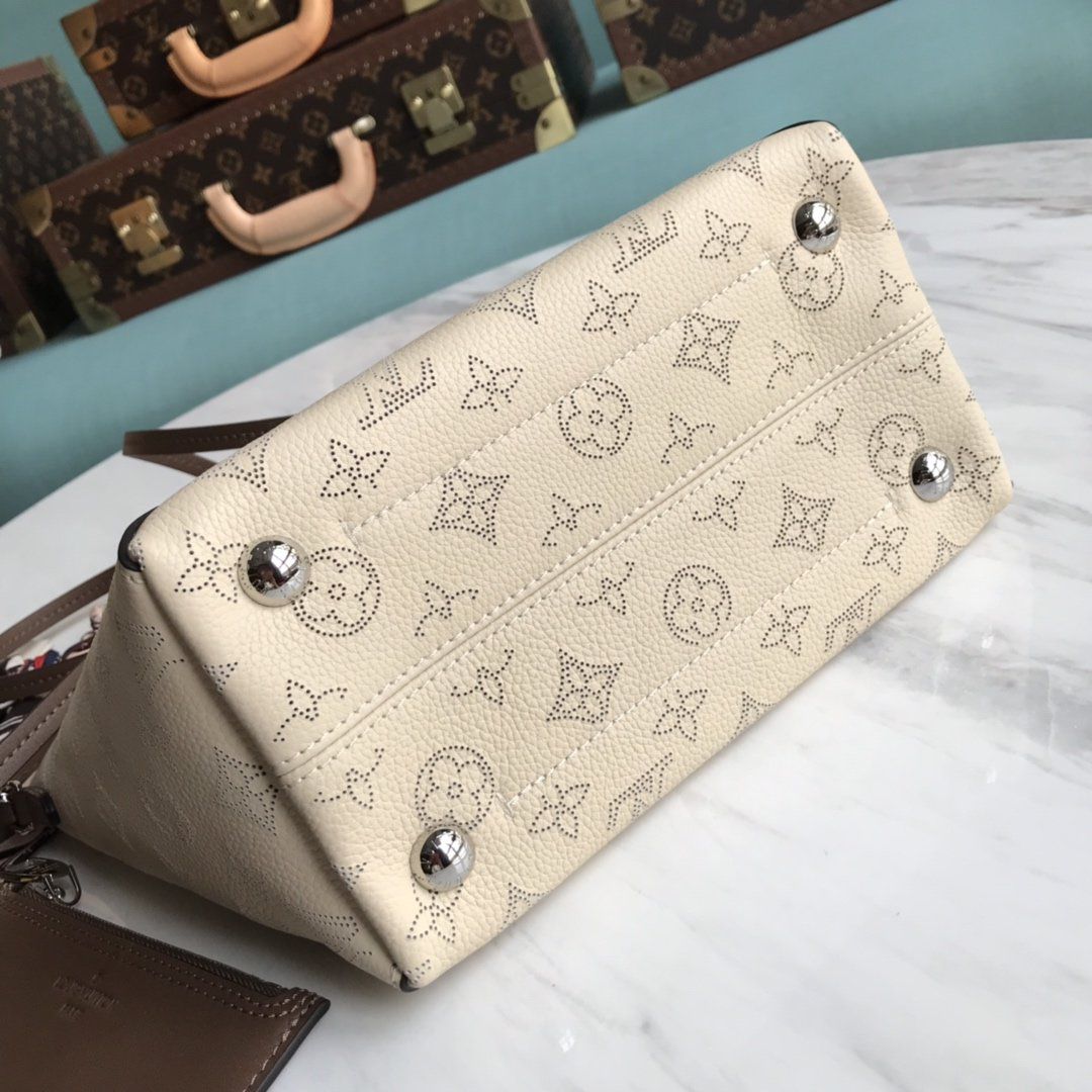 #m51950 l**is V*t*n mahina leather hina pm-crème beige