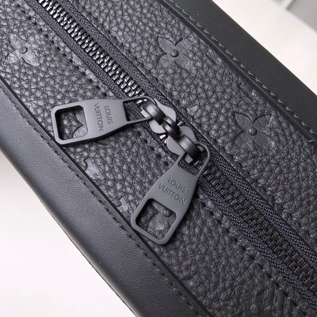 #m53288 l**is V*t*n 2019 monogram soft trunk