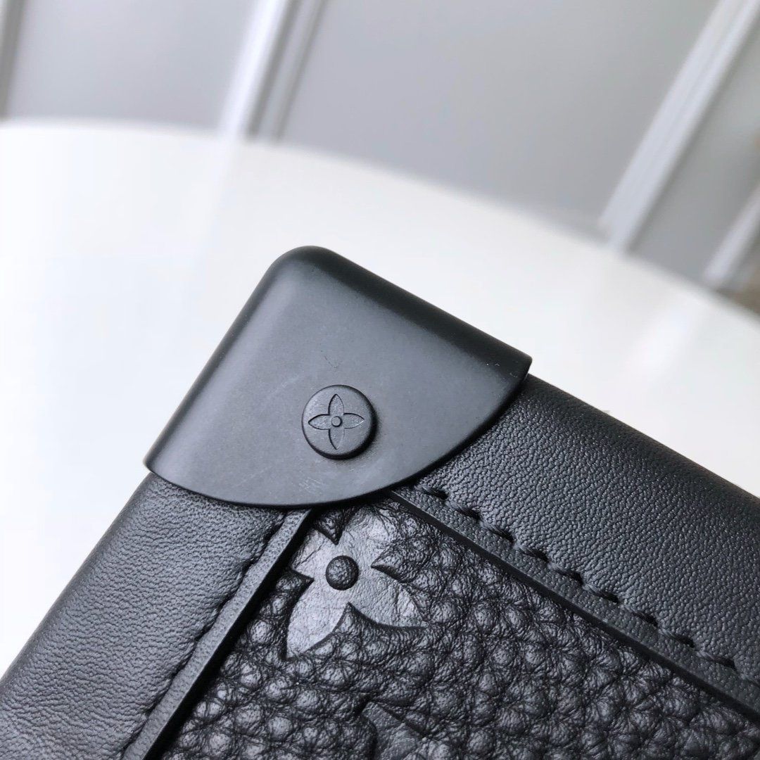 #m53288 l**is V*t*n 2019 monogram soft trunk