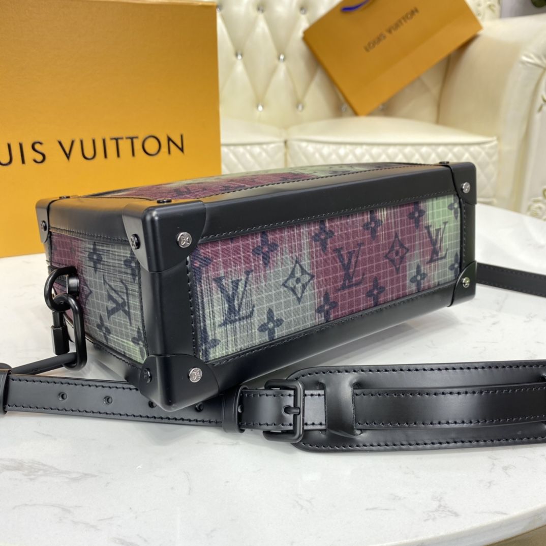 #m56428 l**is V*t*n monogram motif soft trunk