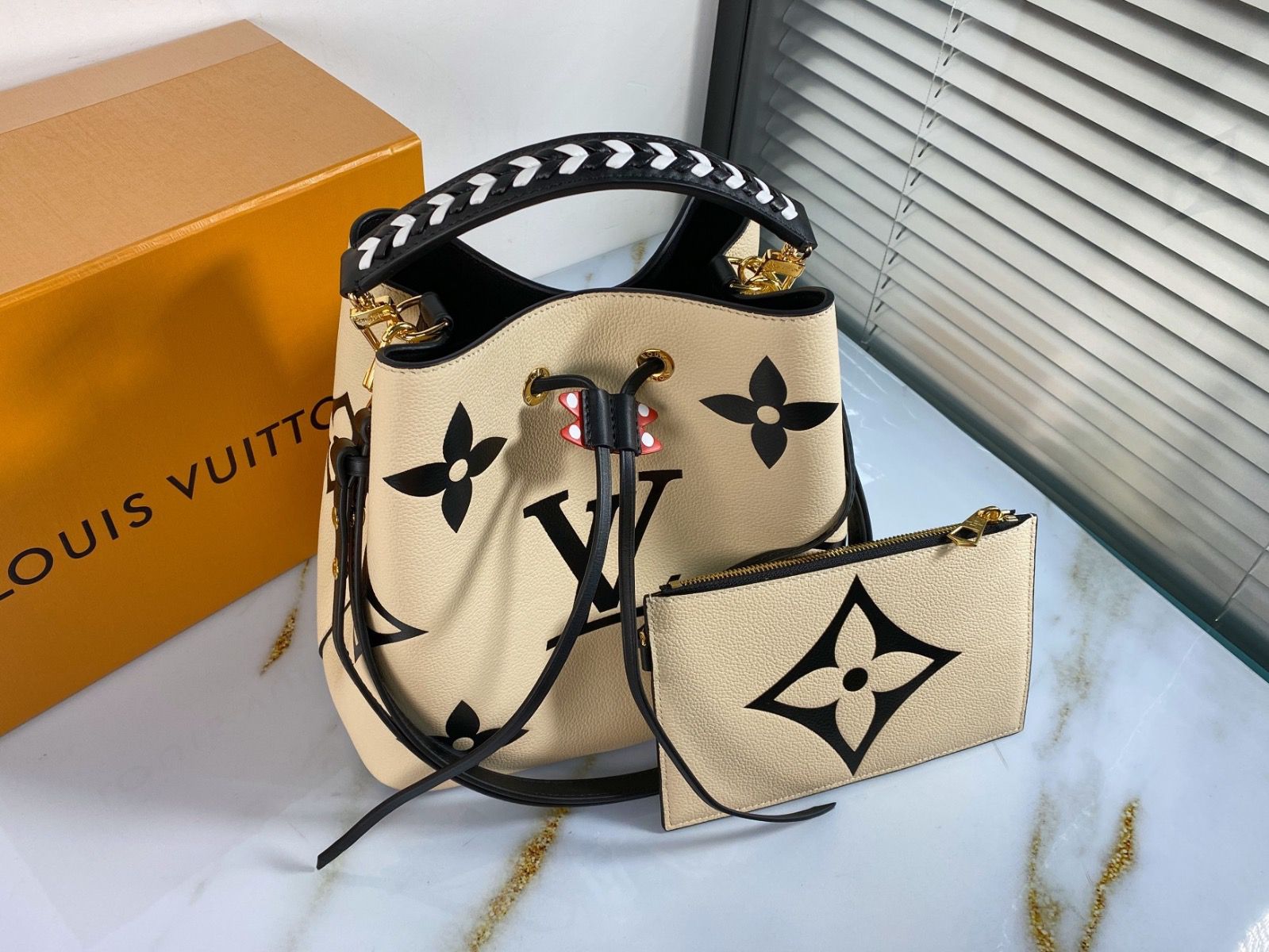 #m56889 l**is V*t*n lv crafty néonoé mm-cream