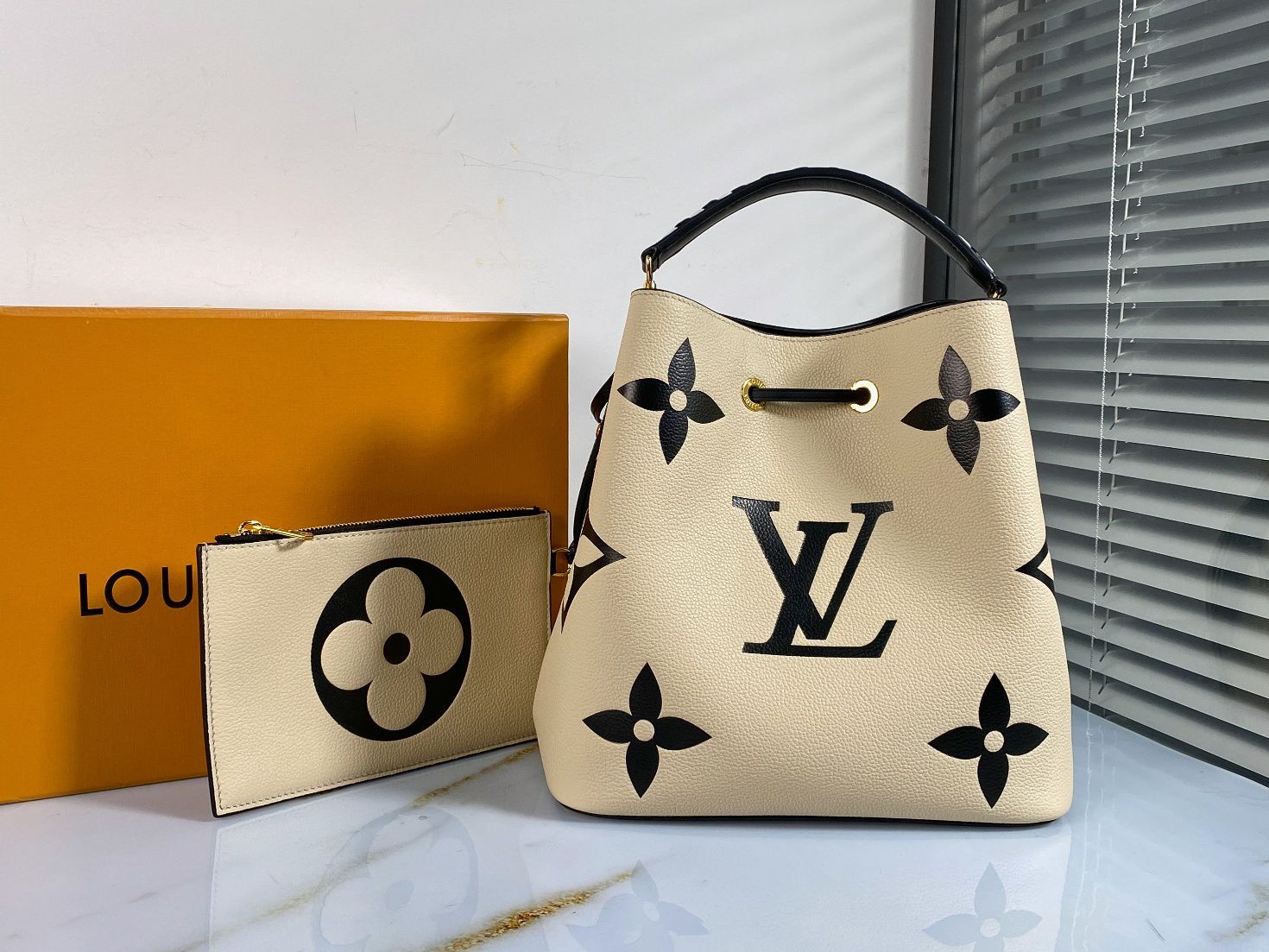 #m56889 l**is V*t*n lv crafty néonoé mm-cream