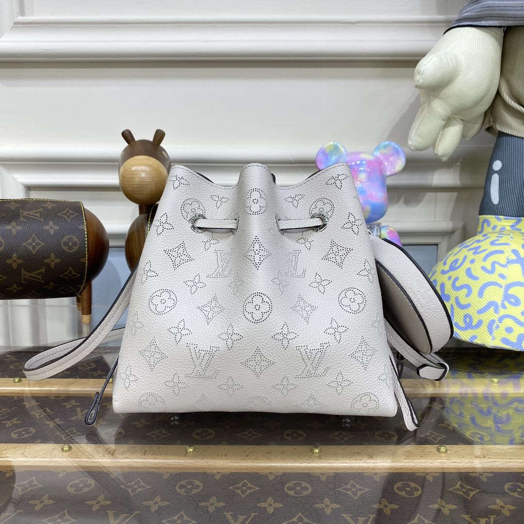 #m57201 l**is V*t*n mahina calf bella bucket bag