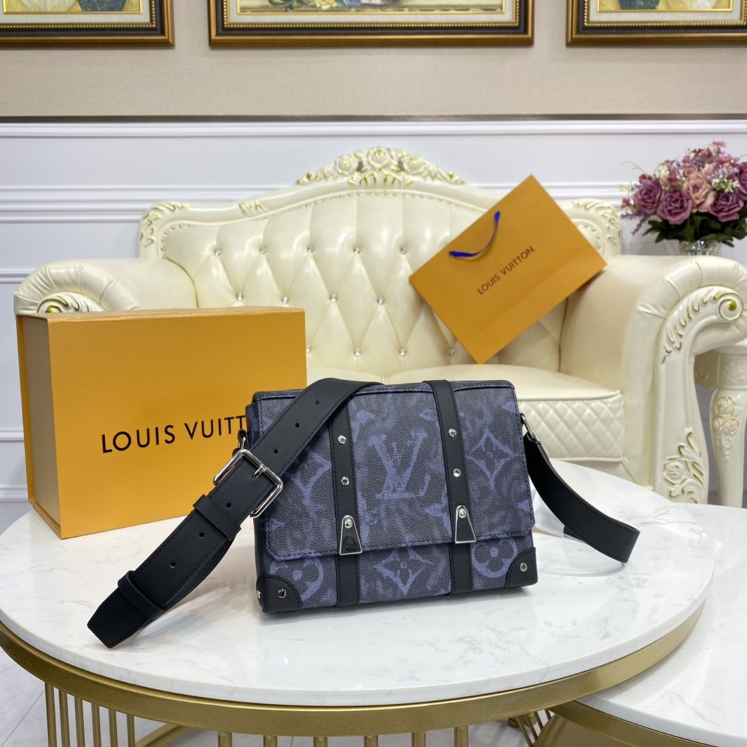 #m57271 l**is V*t*n monogram pastel noir trunk messenger
