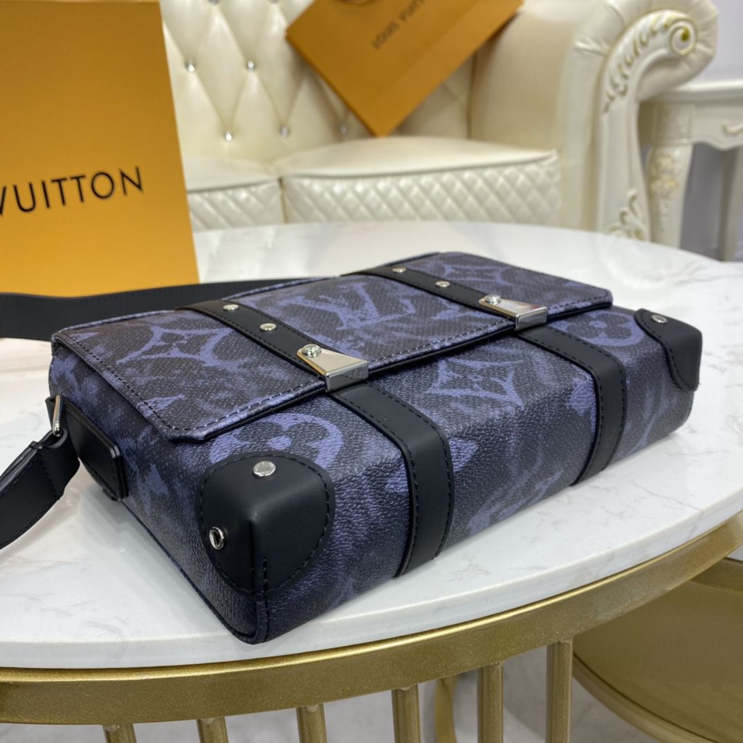 #m57271 l**is V*t*n monogram pastel noir trunk messenger