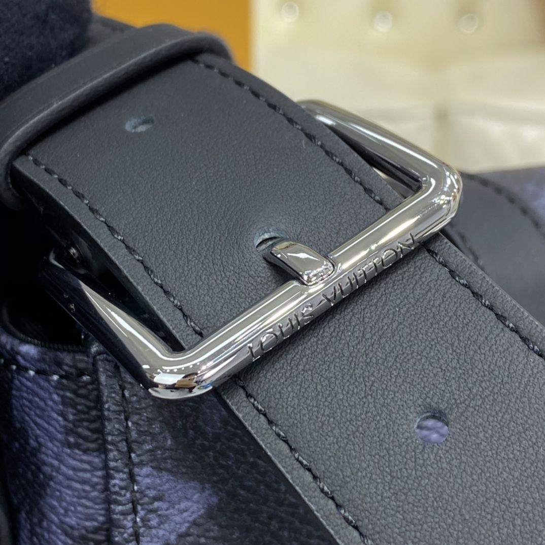 #m57271 l**is V*t*n monogram pastel noir trunk messenger