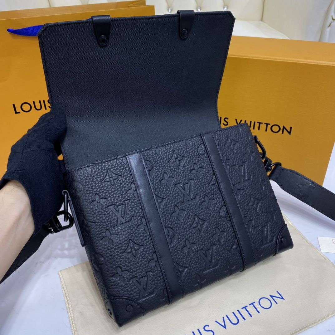 #m57726 l**is V*t*n taurillon monogram trunk messenger