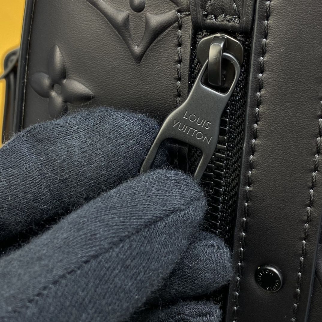 #m57959 l**is V*t*n monogram seal armand backpack-black