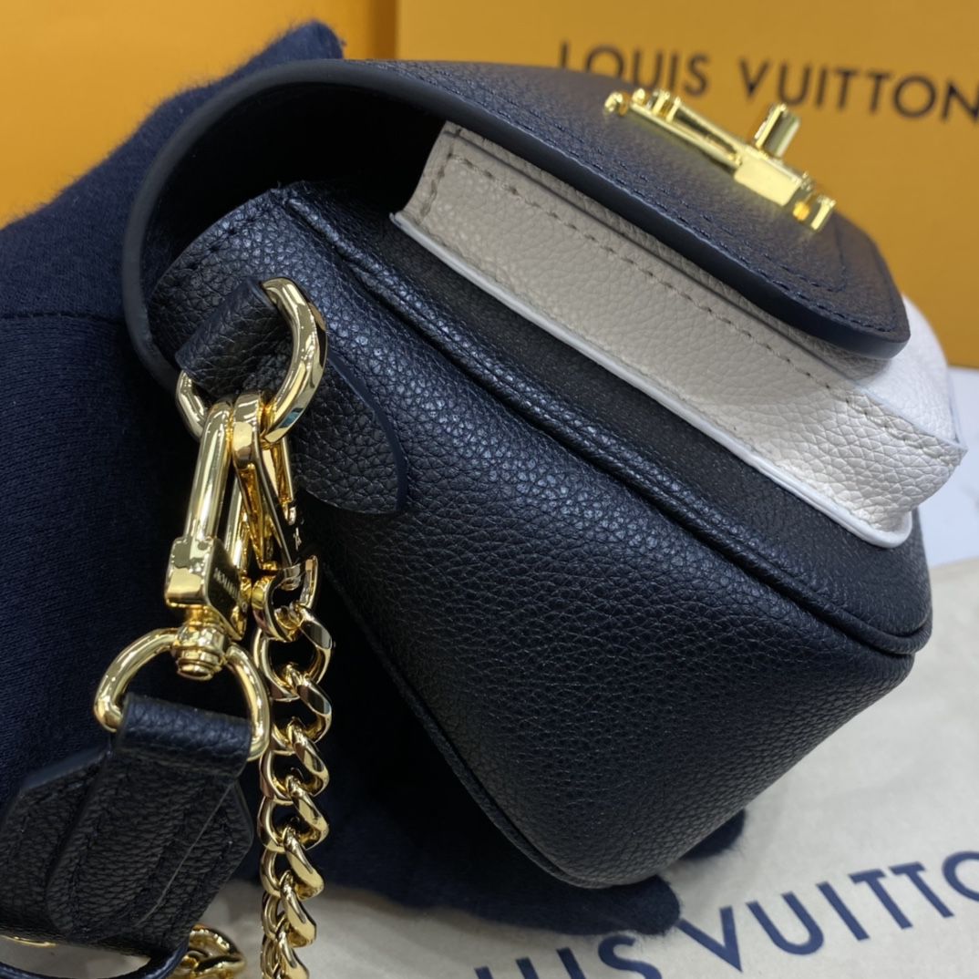 #m58557 l**is V*t*n grained calf leather lockme tender