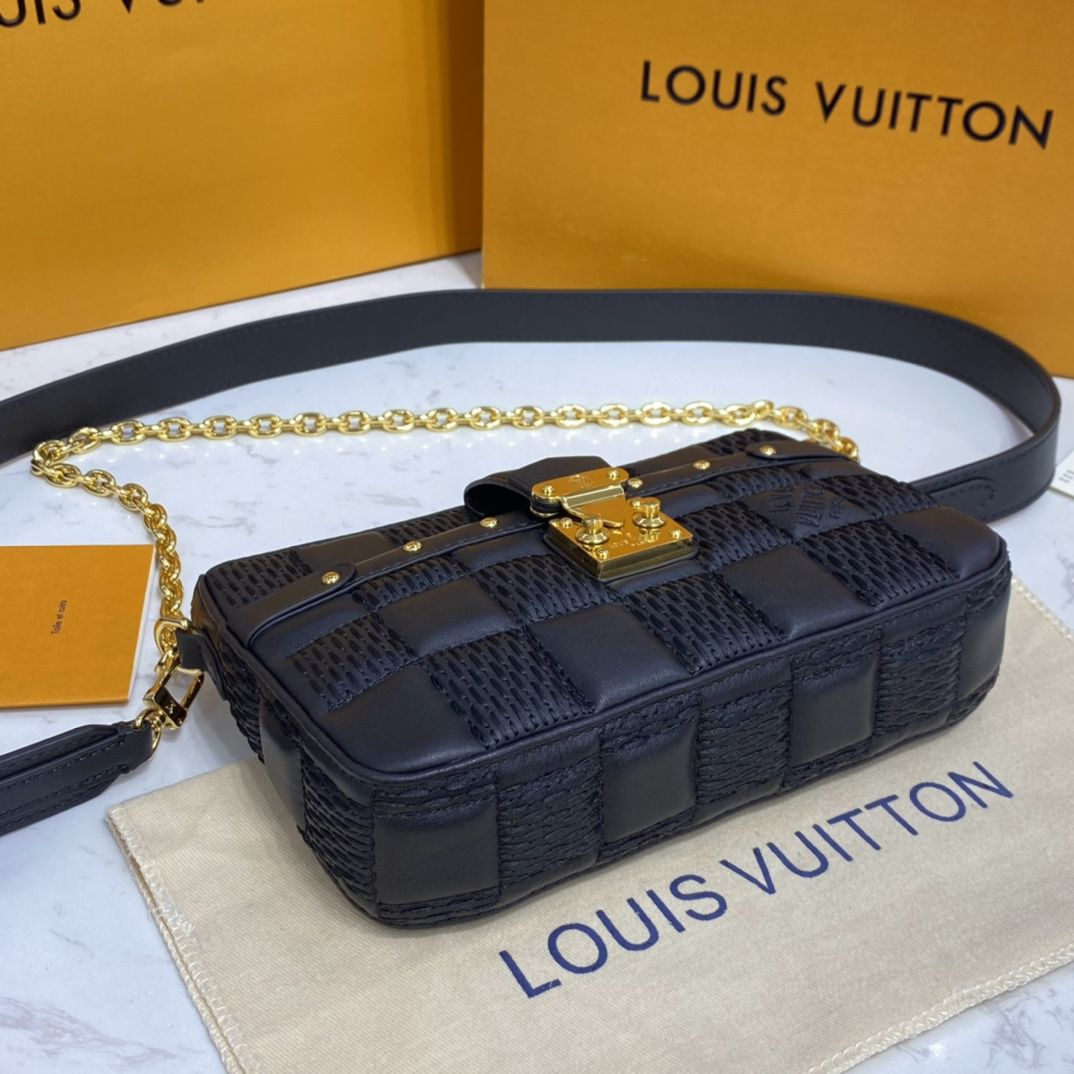 #m59046 l**is V*t*n damier quilt pochette troca