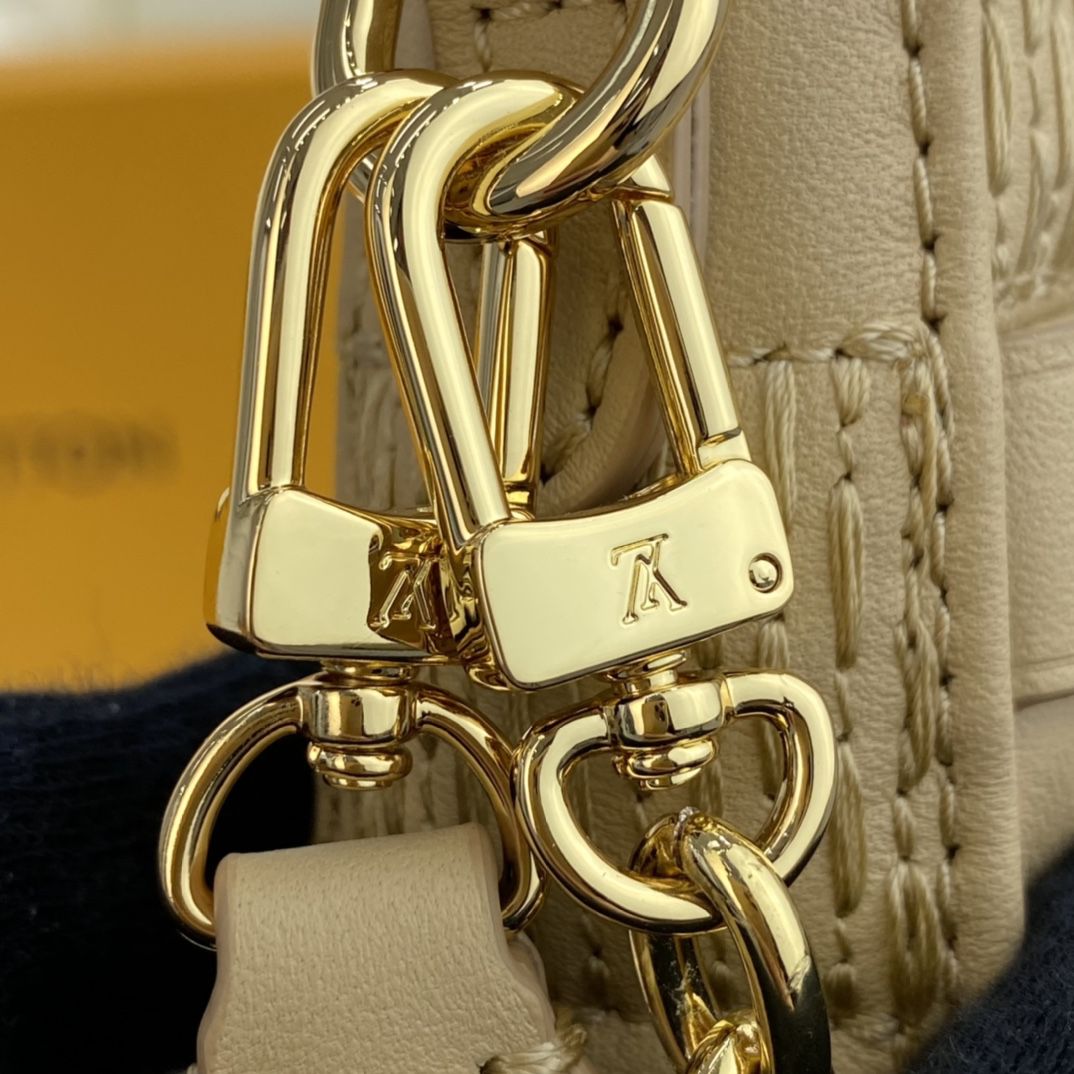 #m59048 l**is V*t*n damier quilt pochette troca