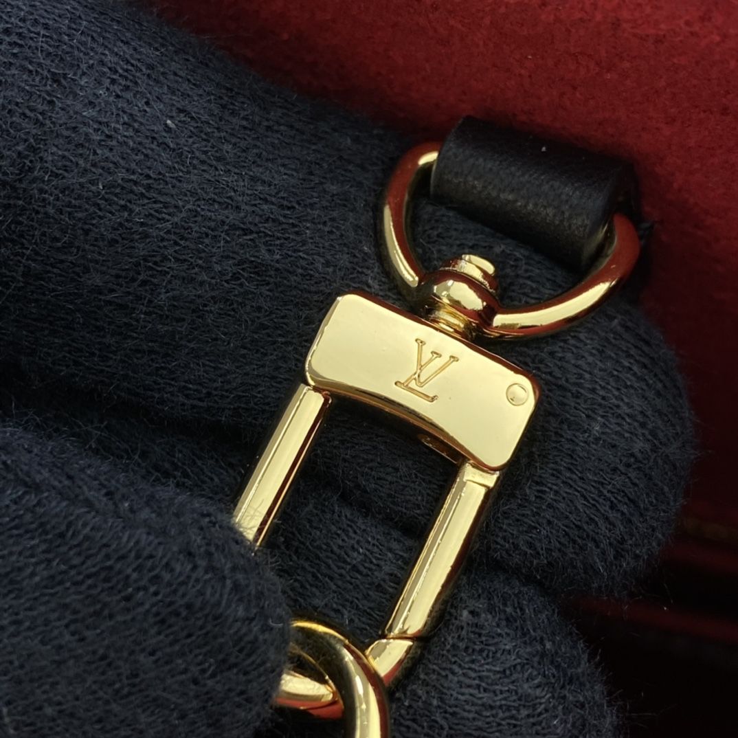 #m59245 l**is V*t*n fall-winter 2021 monogram cameo onthego mm tote bag