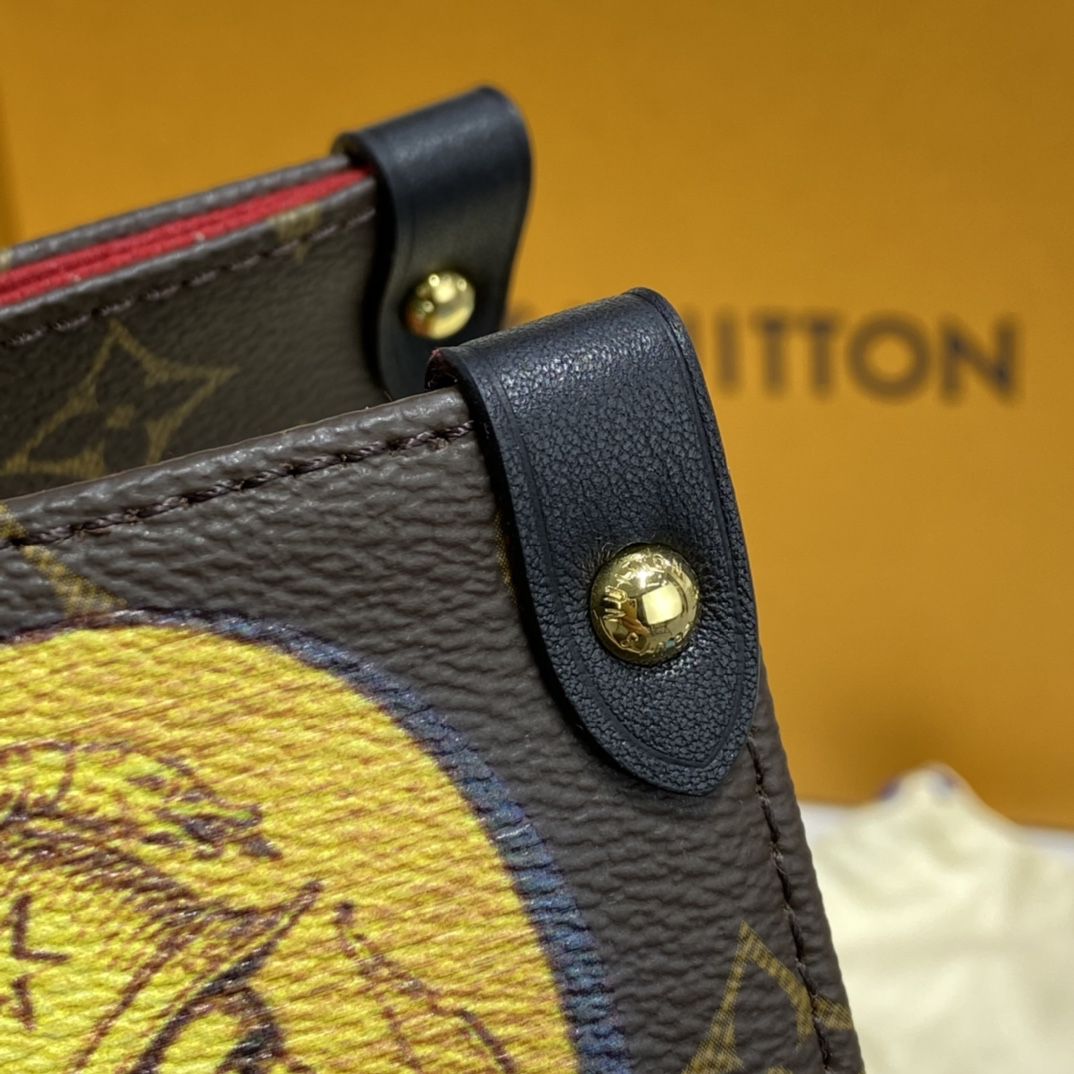 #m59245 l**is V*t*n fall-winter 2021 monogram cameo onthego mm tote bag