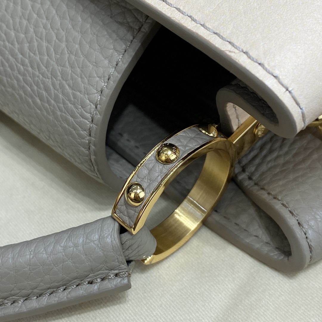 #m59699 l**is V*t*n monogram flower capucines bb handbag