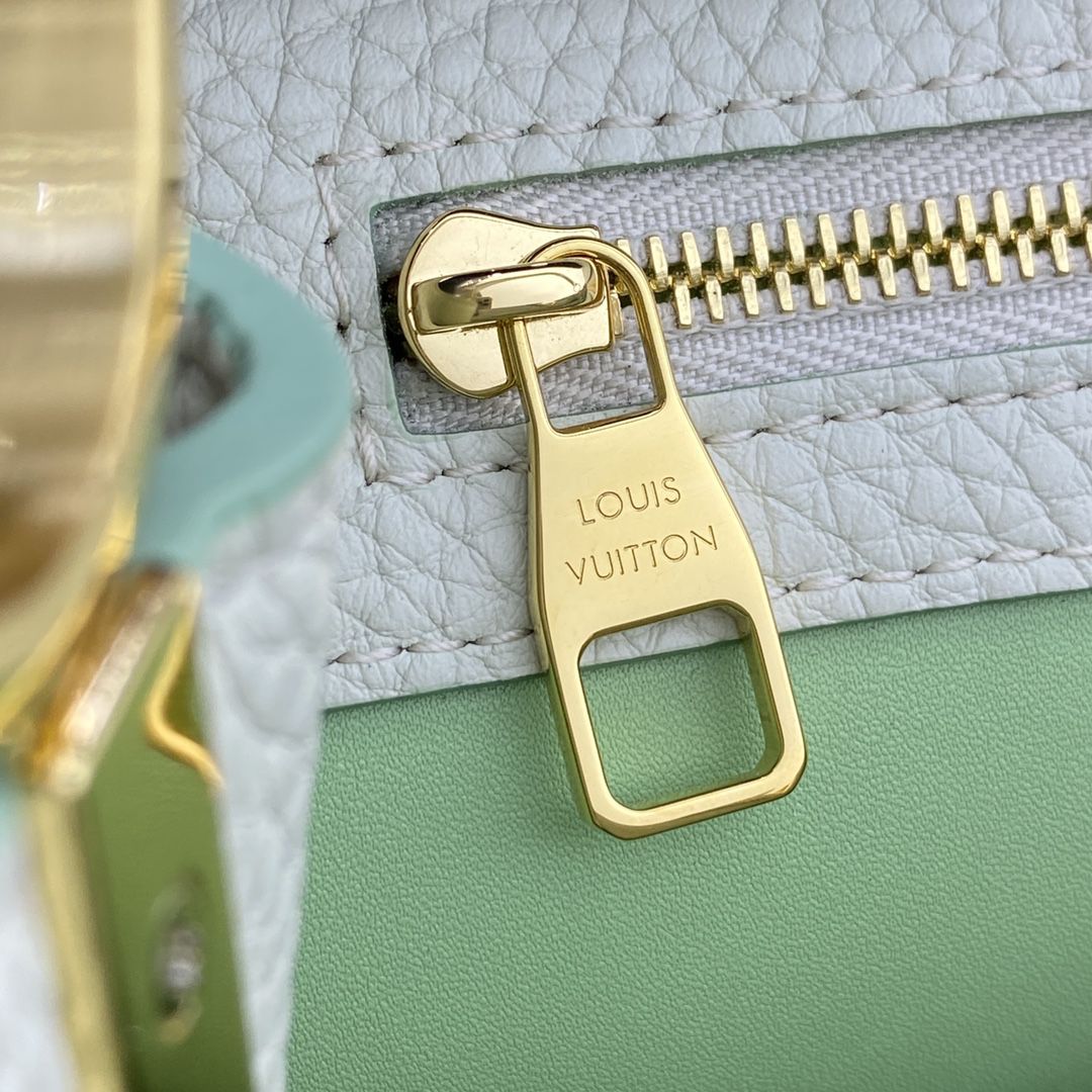 #m59711 l**is V*t*n monogram flower capucines bb handbag