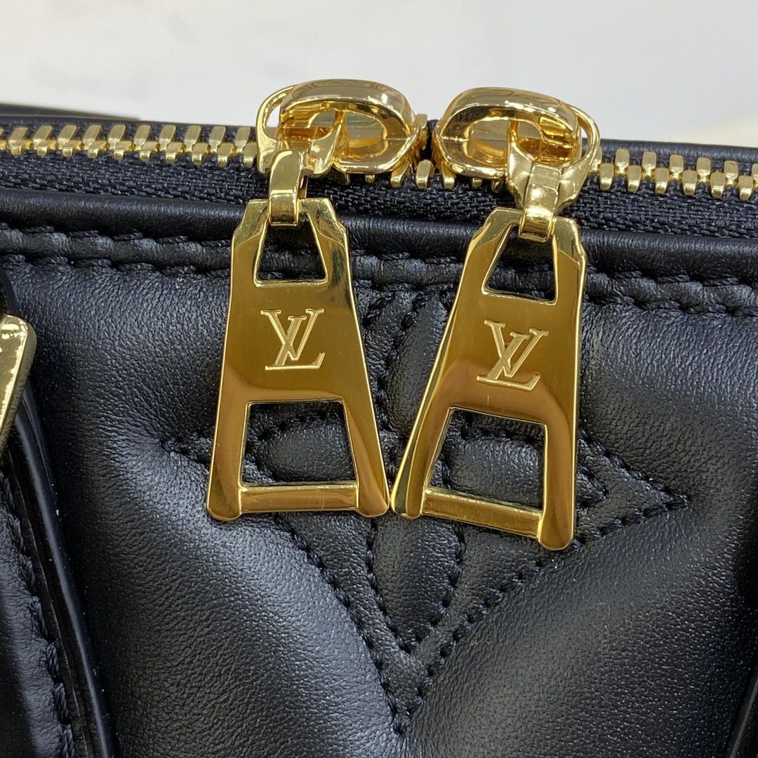 #m59793 l**is V*t*n monogram motif alma bb bag