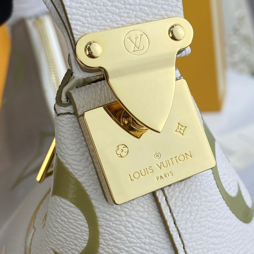 #m59861 l**is V*t*n monogram canvas marshmallow pm handbag