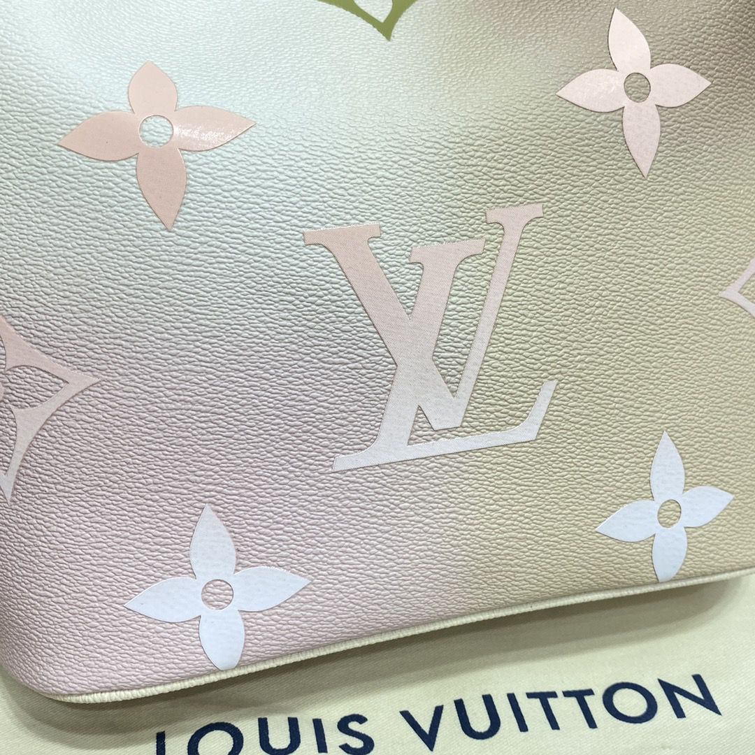 #m59861 l**is V*t*n monogram canvas marshmallow pm handbag