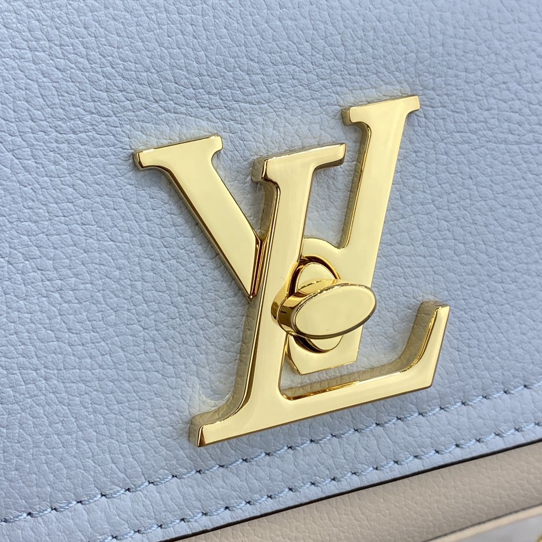 #m59984 l**is V*t*n grained calf leather lockme tender