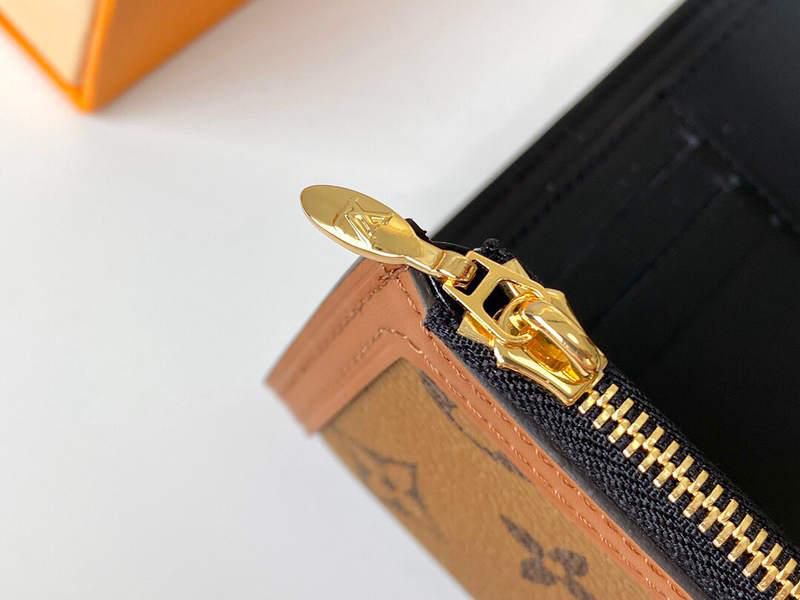 #m68725 l**is V*t*n dauphine compact wallet