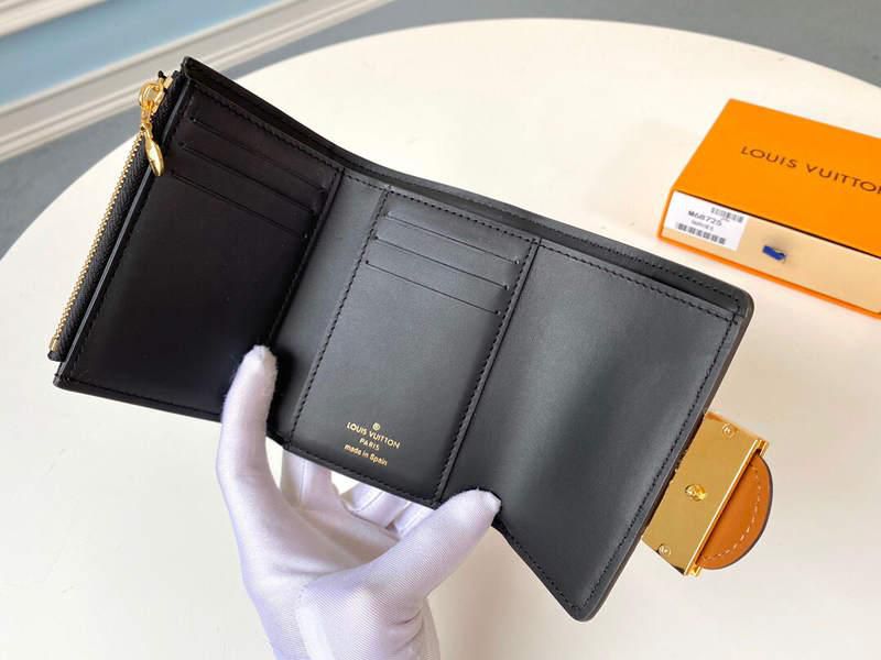 #m68725 l**is V*t*n dauphine compact wallet