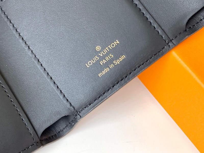 #m68725 l**is V*t*n dauphine compact wallet