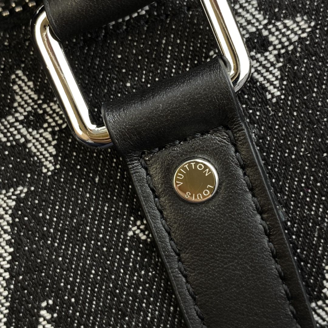 #m81010 l**is V*t*n monogram drip keepall xs