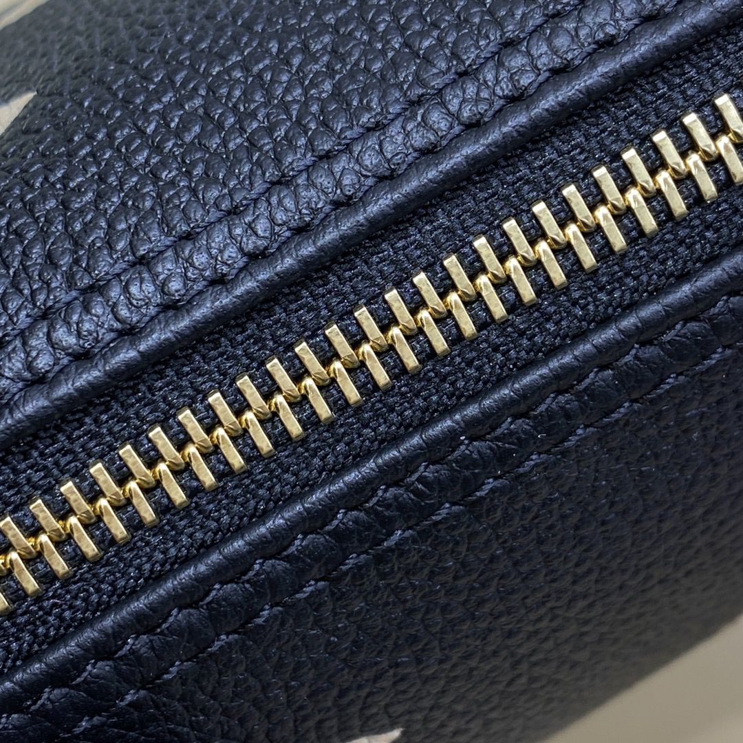 #m81456 l**is V*t*n monogram speedy nano bag