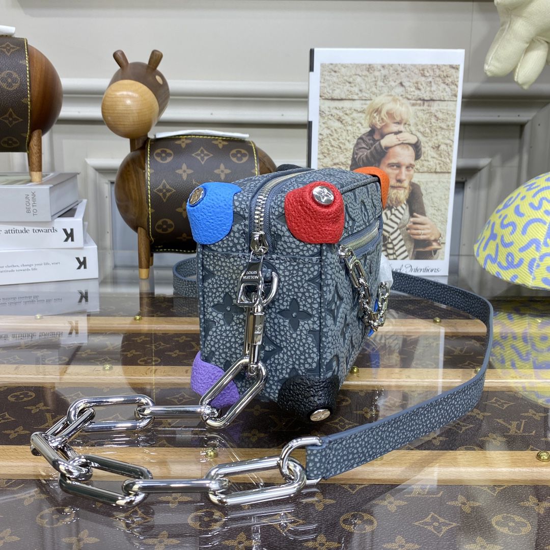#m81606 l**is V*t*n the house’s emblematic monogram mini soft trunk bag-gray