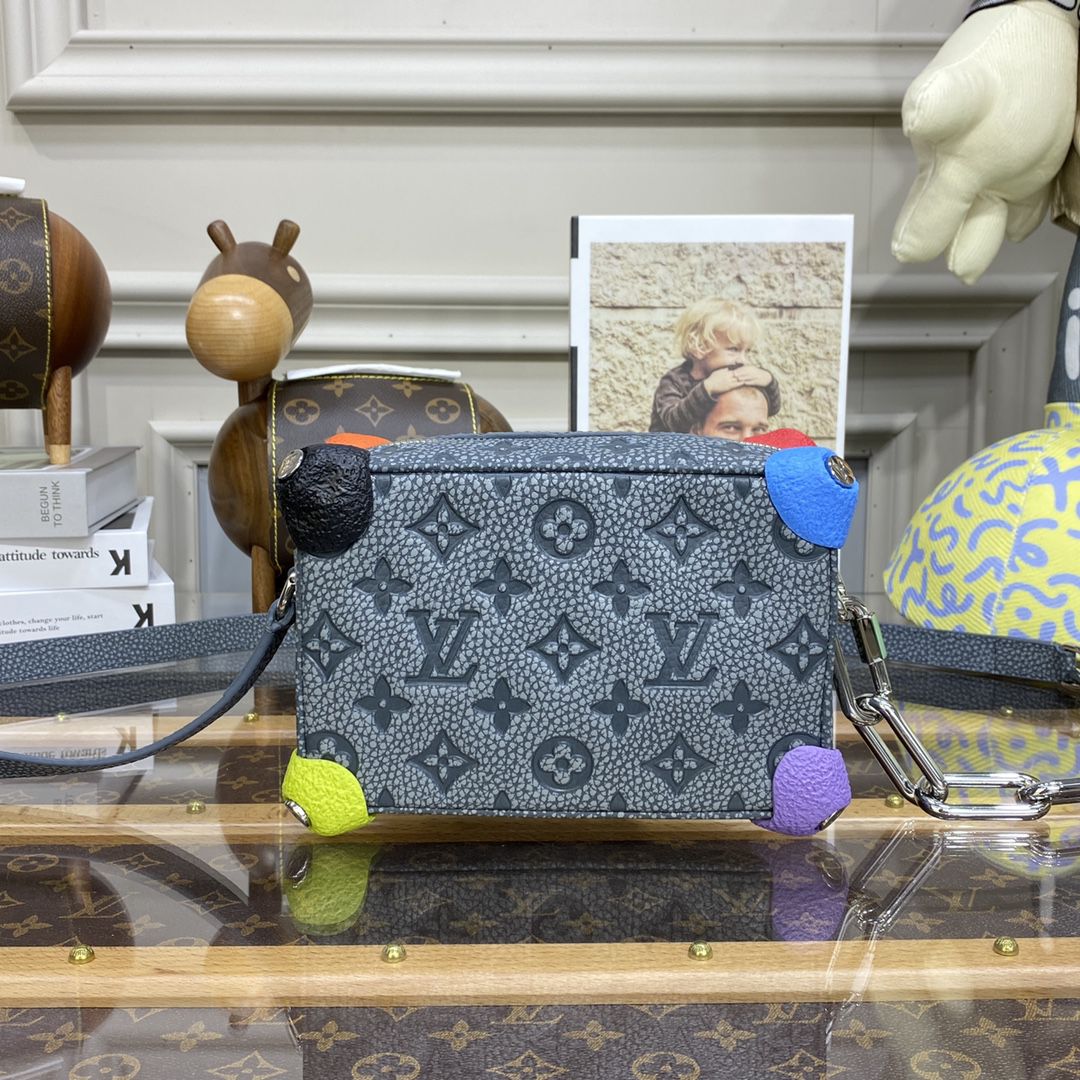 #m81606 l**is V*t*n the house’s emblematic monogram mini soft trunk bag-gray