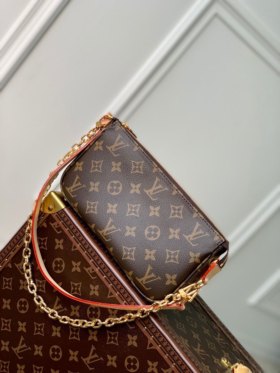 m82766 l**is V*t*n monogram pochette accessoires handbag