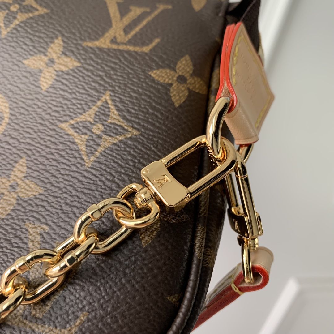 m82766 l**is V*t*n monogram pochette accessoires handbag