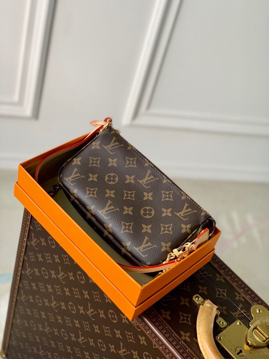 m82766 l**is V*t*n monogram pochette accessoires handbag