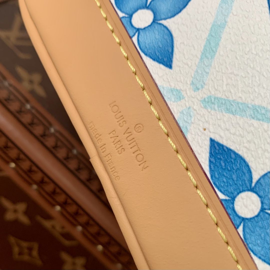 m83620 l**is V*t*n monogram tiles nano noé handbag