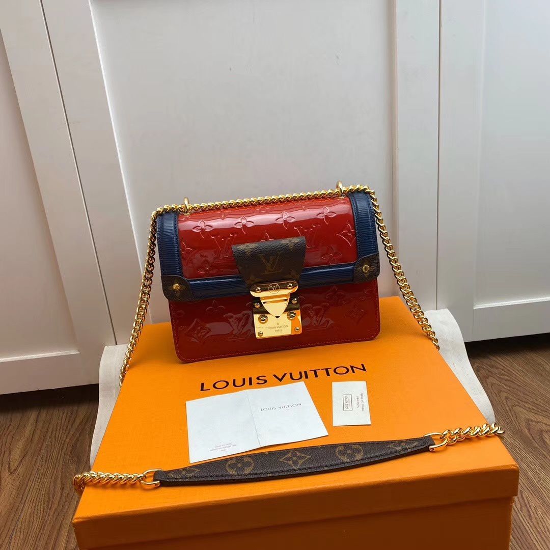 #m90517 l**is V*t*n lv wynwood chain bag-scarlet red