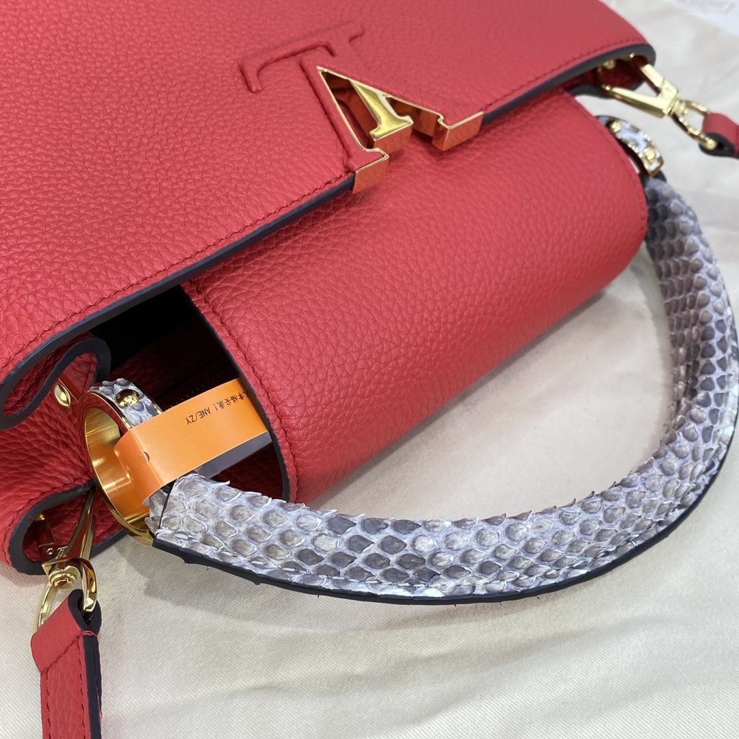 #m92800 l**is V*t*n capucines mm handbag