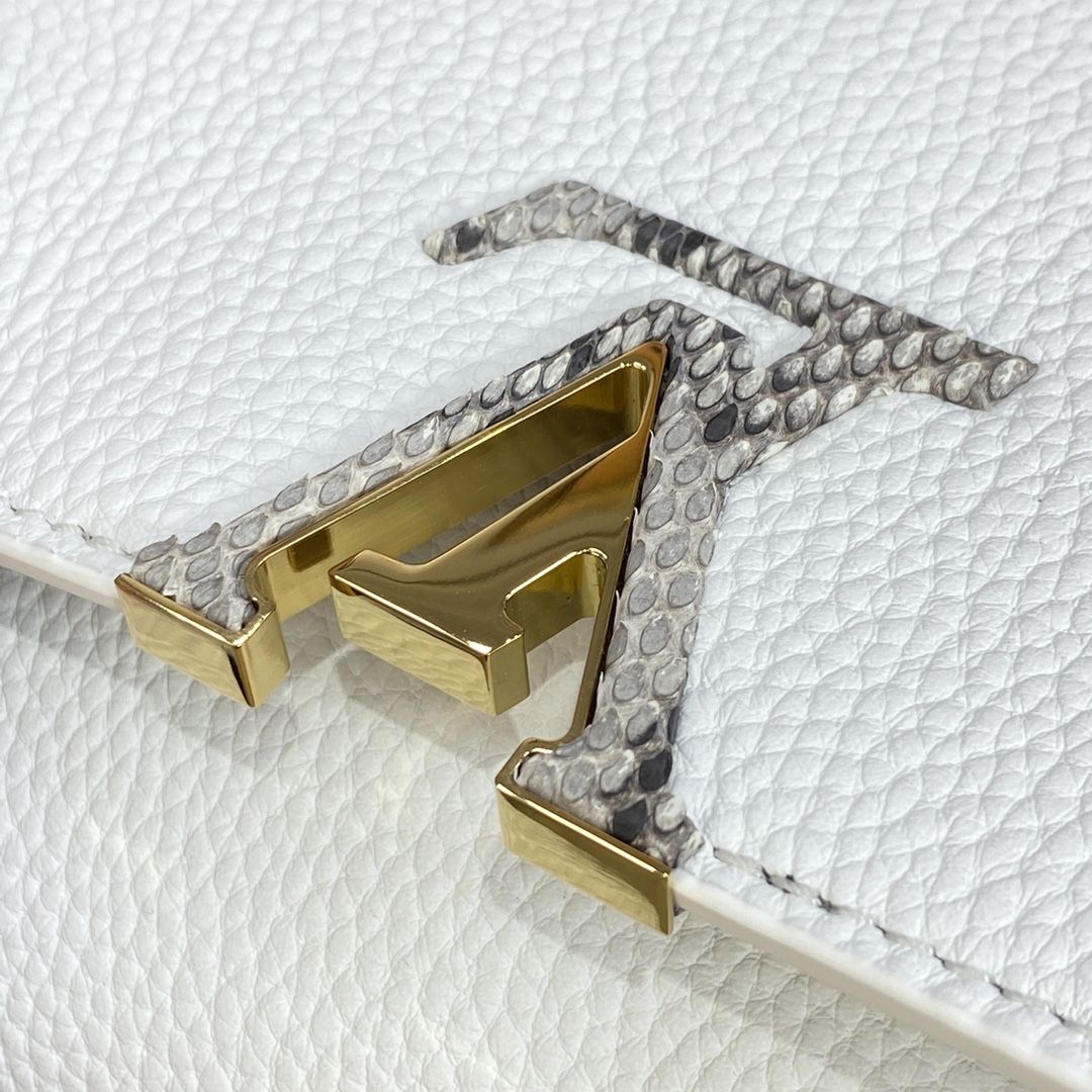 #n98477 l**is V*t*n capucines mini handbag
